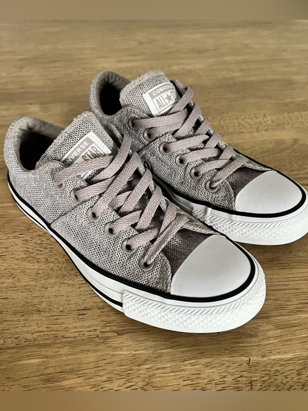 Women’s Converse